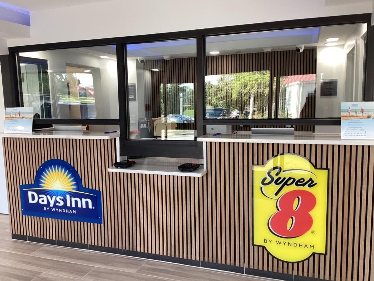 Super 8 By Wyndham Baltimore Northwest Екстер'єр фото