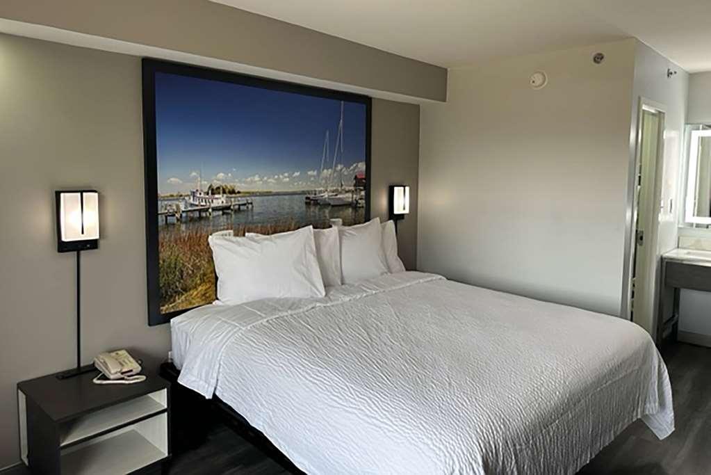 Super 8 By Wyndham Baltimore Northwest Номер фото