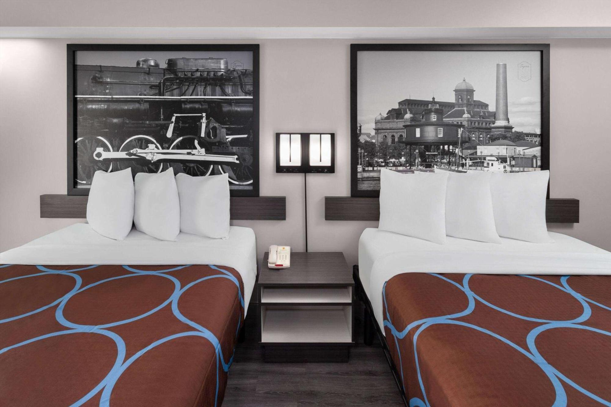 Super 8 By Wyndham Baltimore Northwest Екстер'єр фото